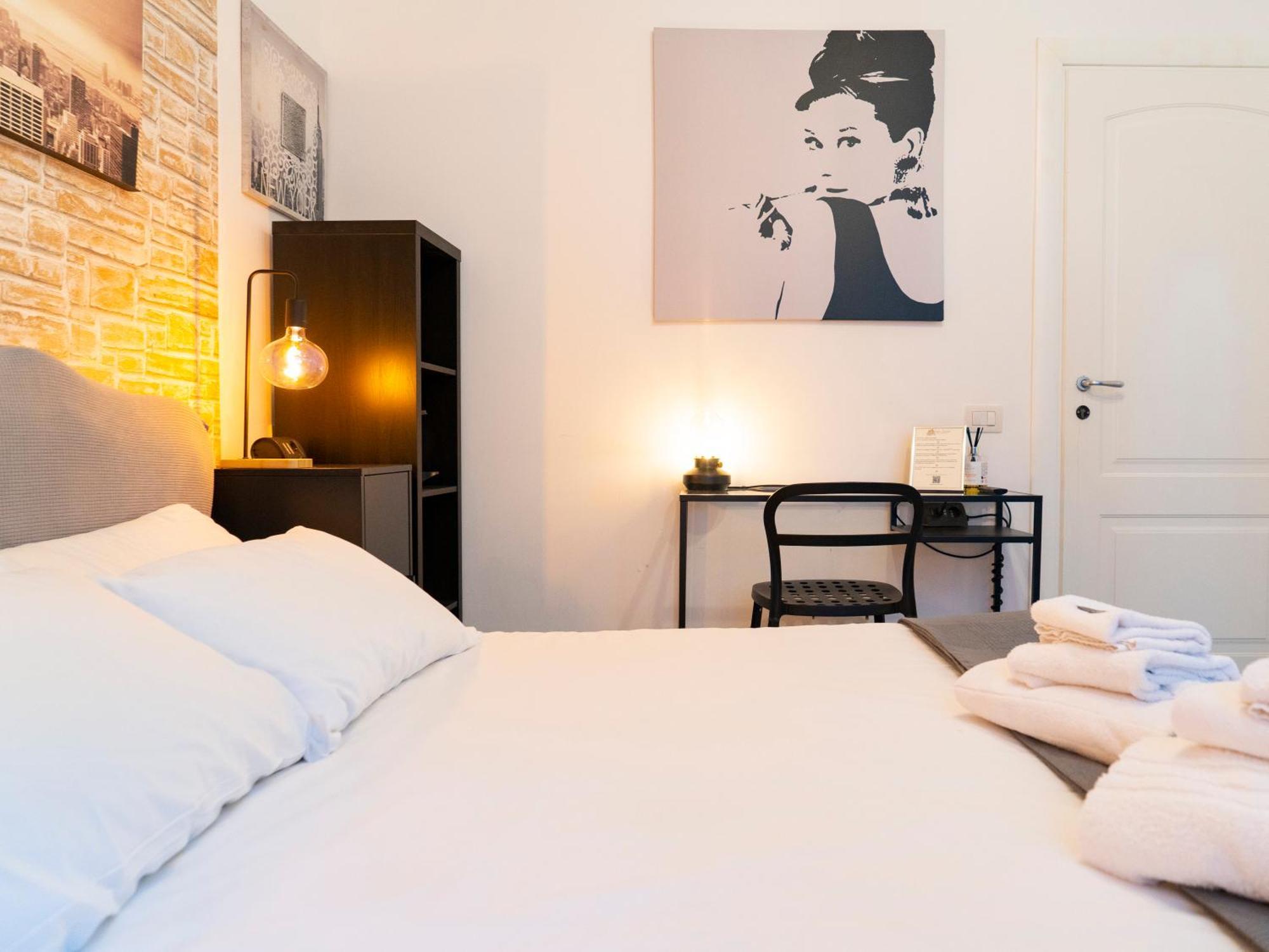 Salotto Piramide Bed & Breakfast Roma