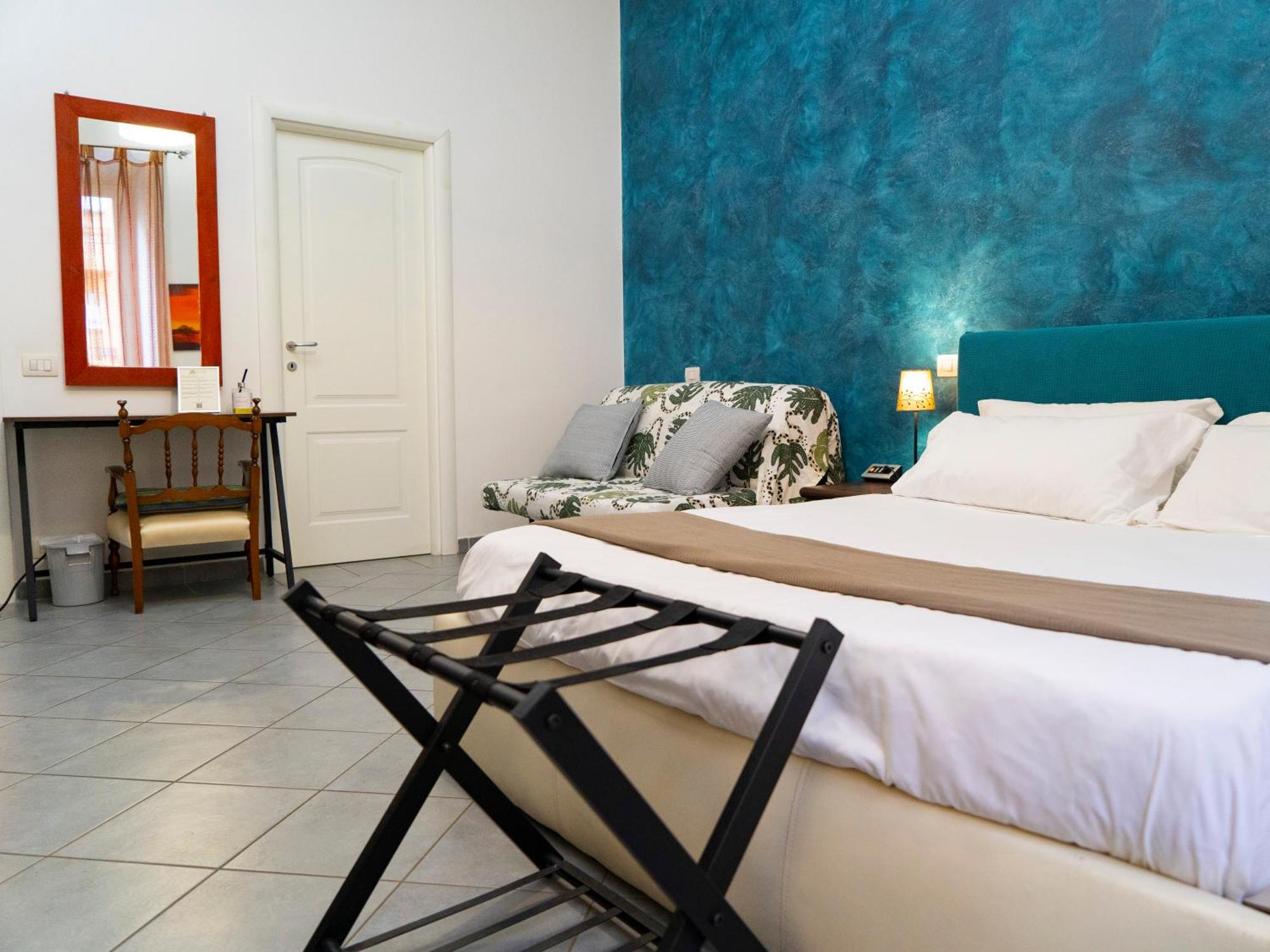 Salotto Piramide Bed & Breakfast Roma