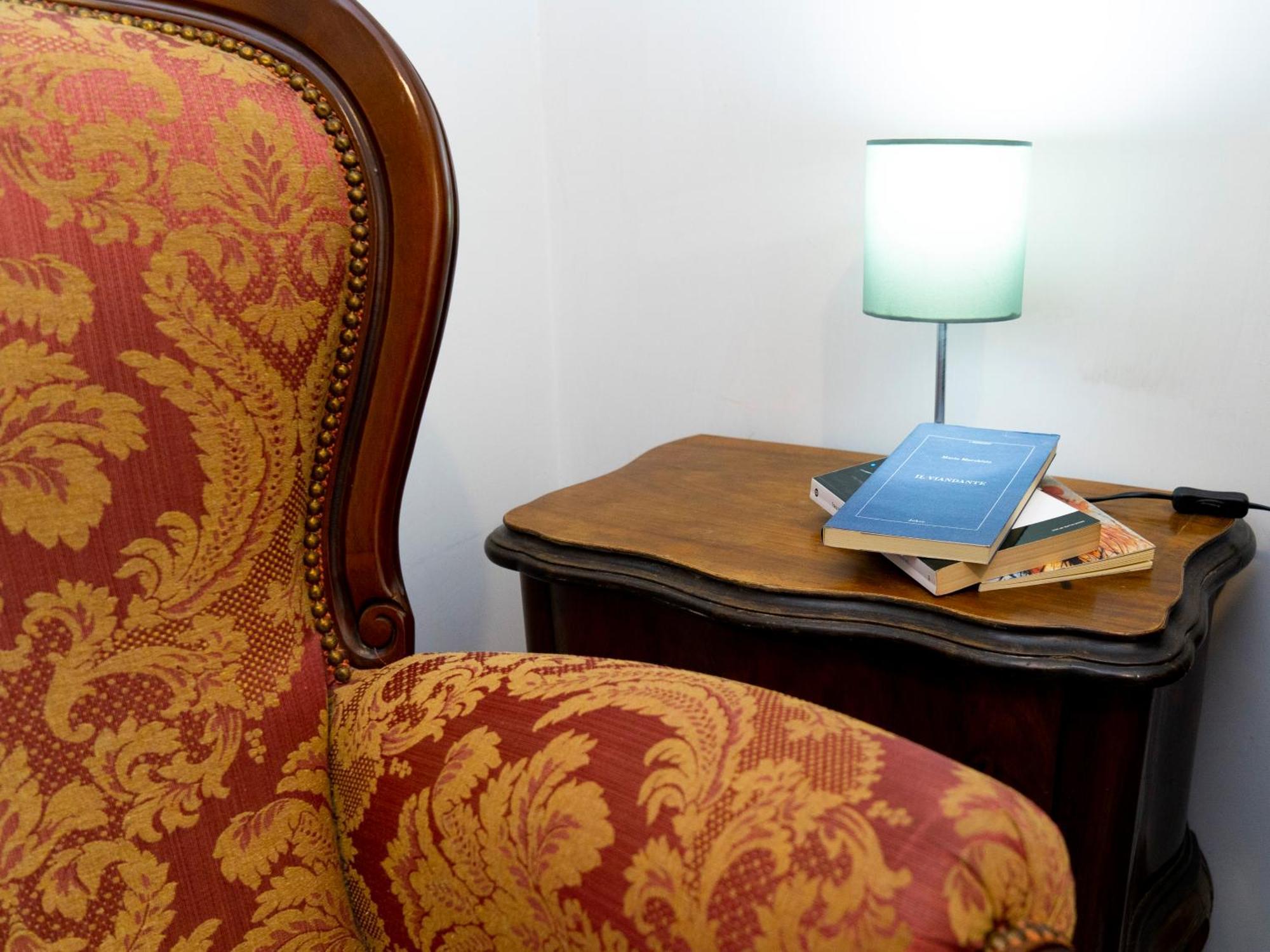 Salotto Piramide Bed & Breakfast Roma