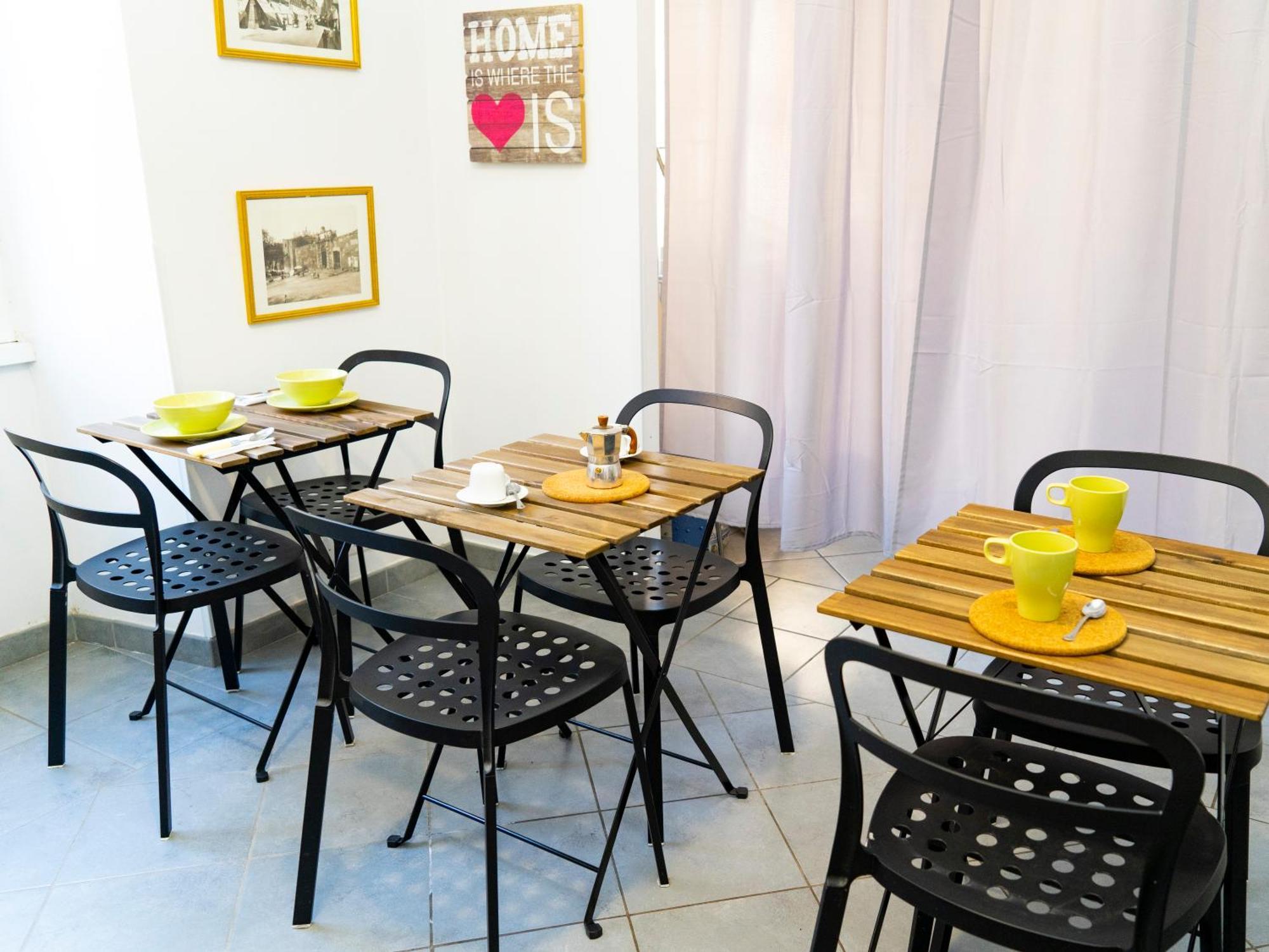 Salotto Piramide