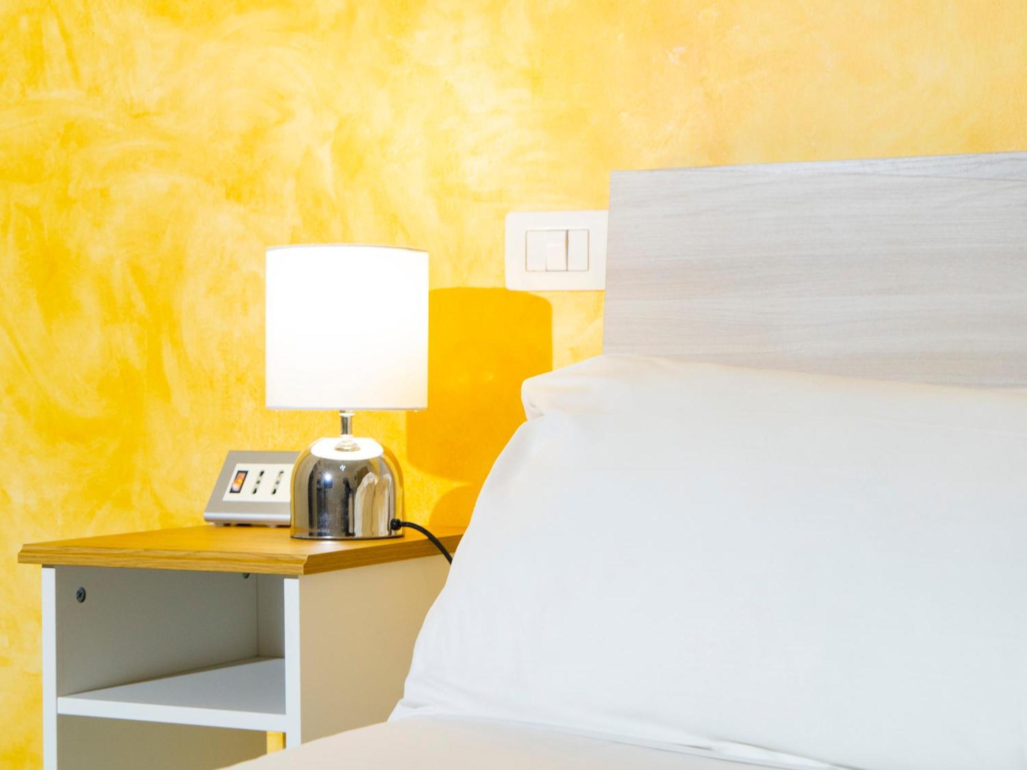 Salotto Piramide Bed and breakfast 3*